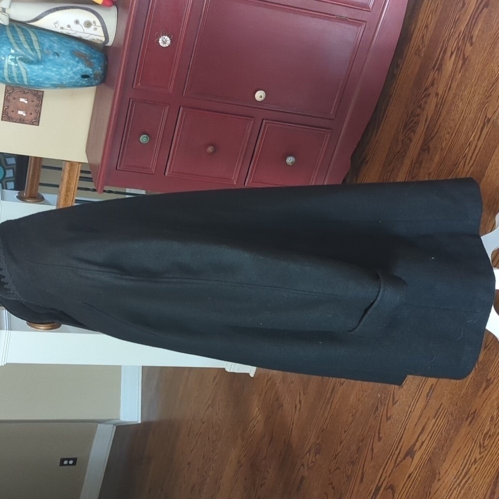 Vintage Elegant Black Pea Coat - Picture 4 of 8